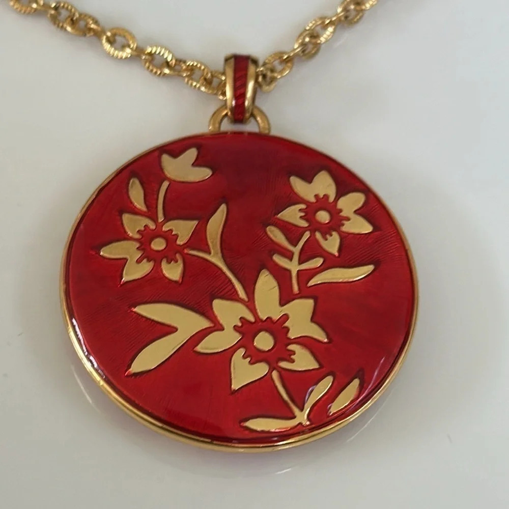 SOLD! Brighton crystals necklace - Picture 4 of 5